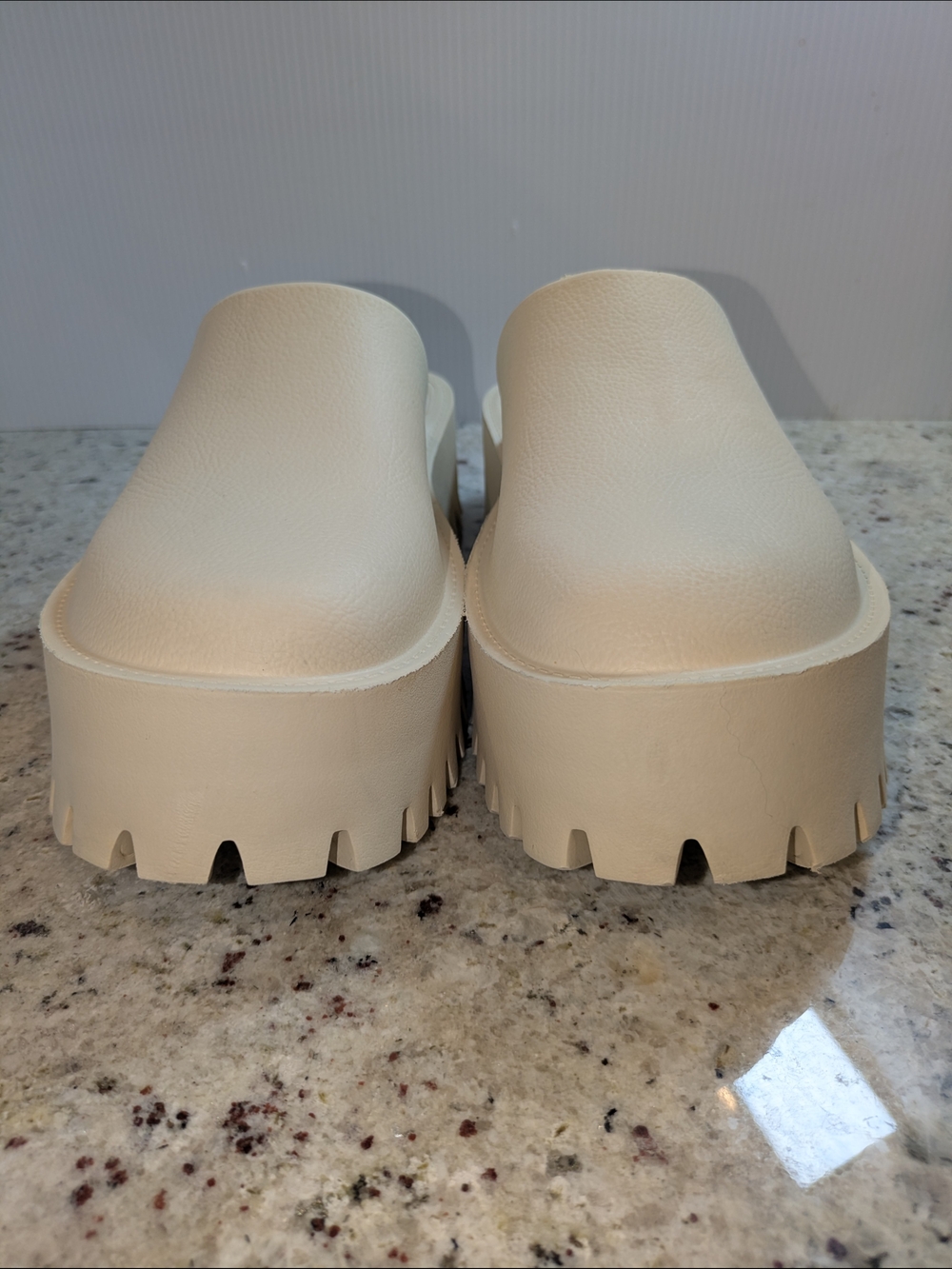 Jeffrey Campbell Ivory Platform Mule Clogs Lug Sole Slip On Shoes Women's 8 EU39 - Picture 3 of 10